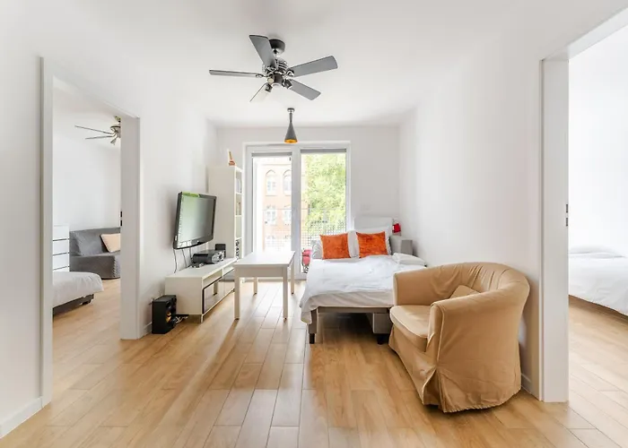 Artyleryjska For 6 People By Bookinghost