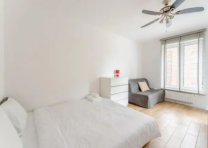 Artyleryjska For 6 People By Bookinghost Apartamento