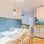 Artyleryjska For 6 People By Bookinghost Apartamento