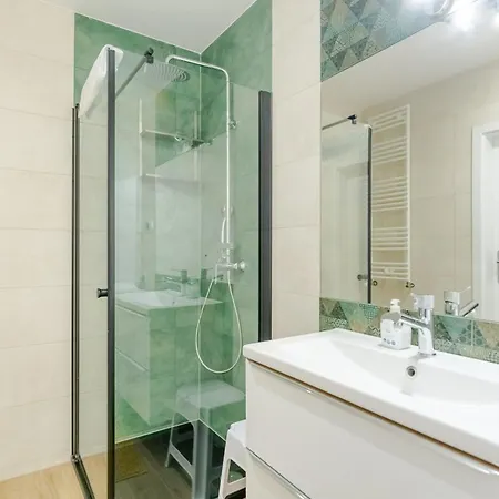 Apartment Artyleryjska For 8 People