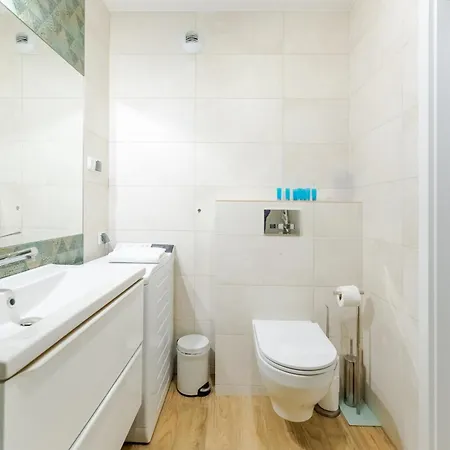 Artyleryjska For 6 People By Bookinghost Lägenhet Kołobrzeg