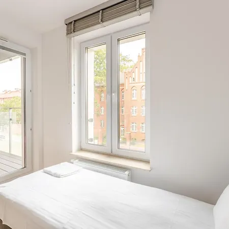 Apartment Artyleryjska For 8 People